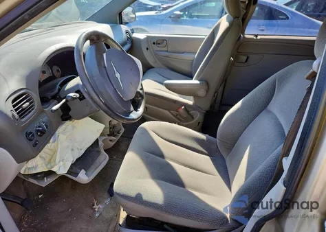 2005 Chrysler Town & Country Touring из США, поврежденный, VIN 2C4GP54L35R326710